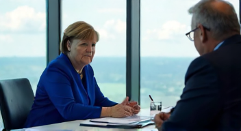 Angela Merkel über politische Entscheidungen in der Raumfahrt (6/10)