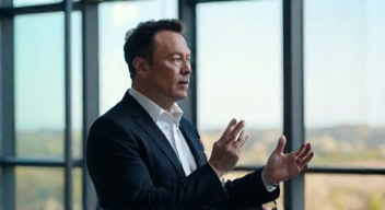 Ich bin Elon Musk und rede über Technologiefortschritte in der Raumfahrt (4/10)