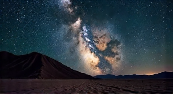 Ich erlebe die Dunkelheit des Himmels (1/10)